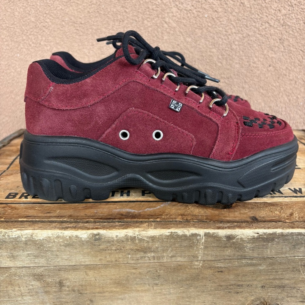 T.U.K. A9585L D-Ring Wave Platform Shoe